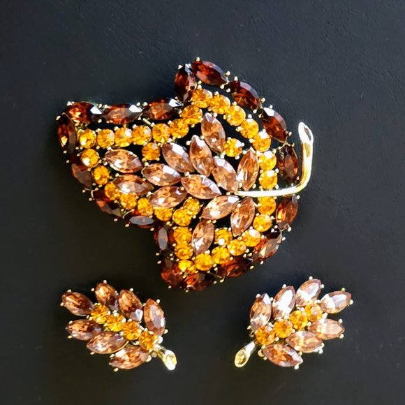 Vintage Rhinestone Leaf Brooch & Earring Set - Picture 5 of 8